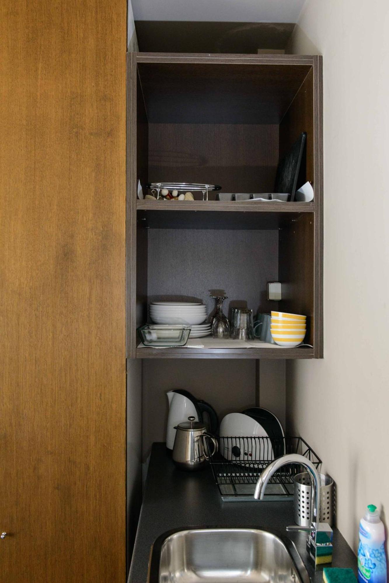Apartamento Bright Loft With Terrance - Next To Metro Kerameikos Atenas Exterior foto