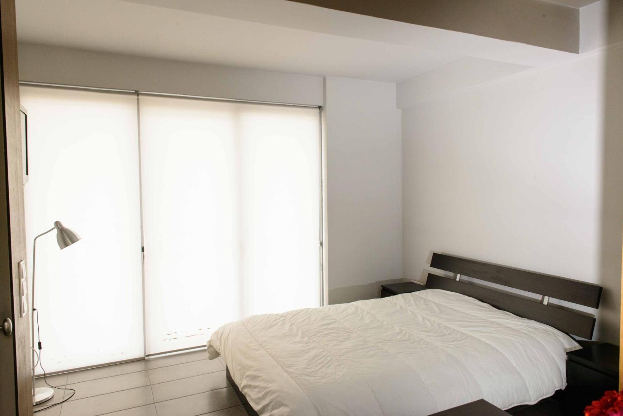 Apartamento Bright Loft With Terrance - Next To Metro Kerameikos Atenas Exterior foto